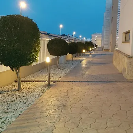 Villamartin Gardens Ac2 *